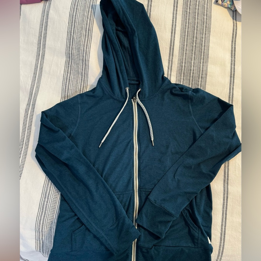 Vuori Halo Performance Hoodie